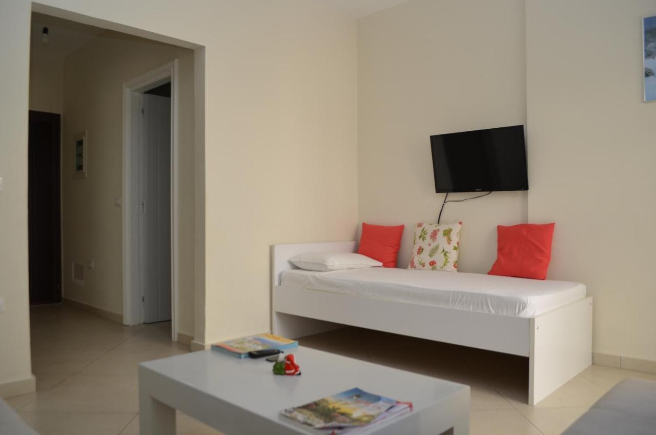 Sejdi Apartments Sarandë エクステリア 写真