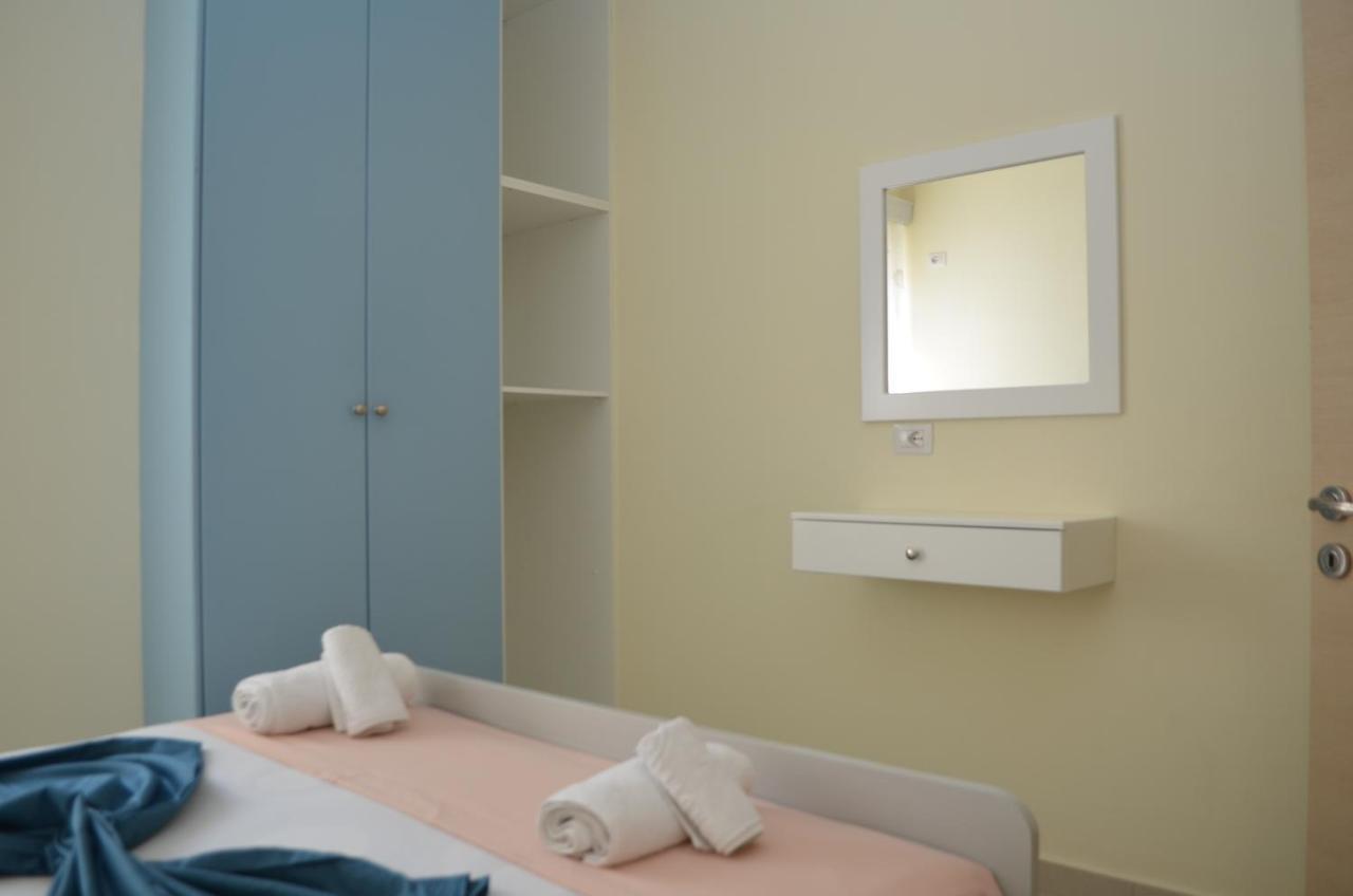 Sejdi Apartments Sarandë エクステリア 写真